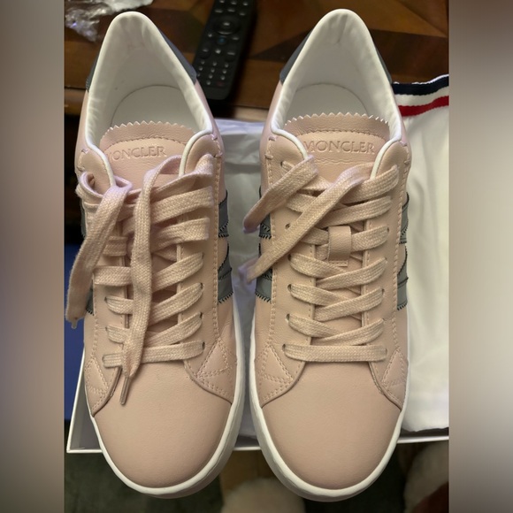 MONCLER LOW-TOP VEGAN LEATHER MONACO SNEAKERS - Picture 12 of 16